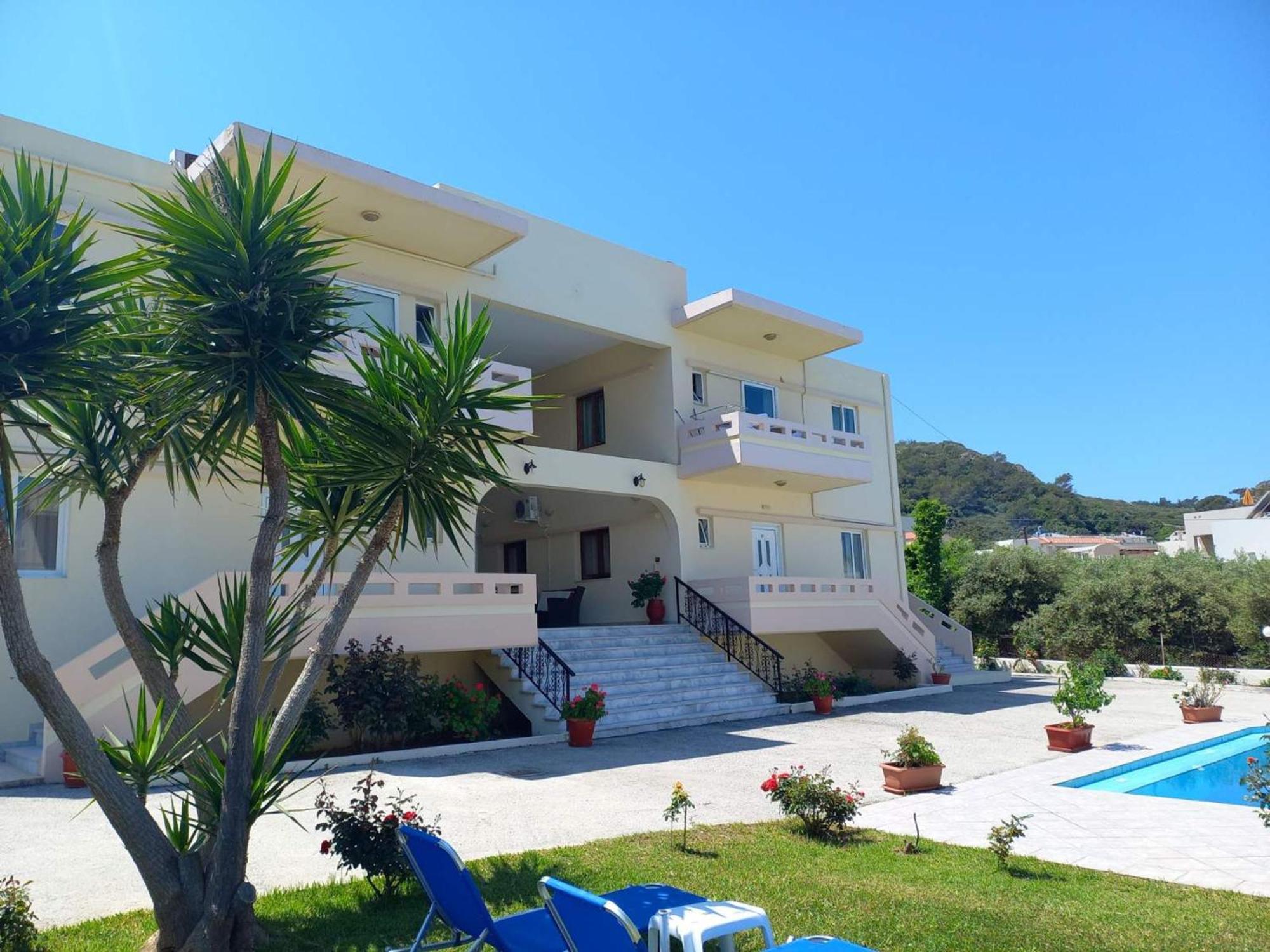 Litinas Apartments With Pool Агия-Марина Экстерьер фото